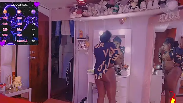 Snapshot of Aliana_Ross chatting on September 10, 8:25 am Aliana Ross online show from September 10, 8:25 am