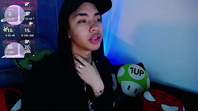 Snapshot of AlecLightwood_ chatting on January 9, 1:02 pm AlecLightwood online show from January 9, 1:02 pm