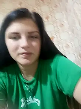 Lauren Amabel online show from December 20, 9:00 pm