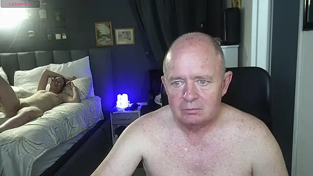 Snapshot of boeslaboes1 chatting on November 4, 5:23 pm boeslaboes1 online show from November 4, 5:23 pm