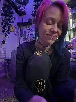 trashbrat online show from May 1, 11:31 pm