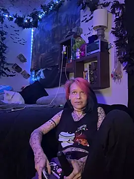 trashbrat online show from June 23, 3:37 am