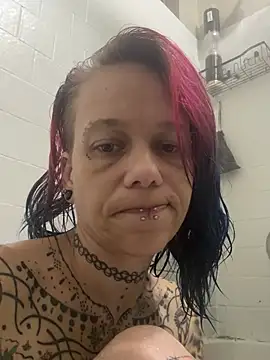 trashbrat online show from July 2, 4:40 am