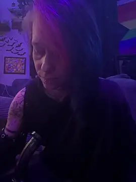trashbrat online show from July 9, 5:11 am