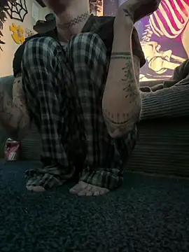 trashbrat online show from July 26, 12:23 pm