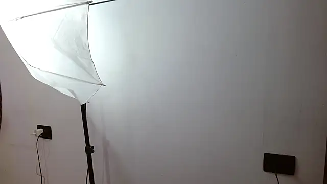 Snapshot of Charlot_Vega_ chatting on March 9, 1:26 pm Charlot Vega online show from March 9, 1:26 pm