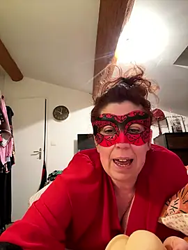 Snapshot of sweetinside_ chatting on January 8, 8:00 pm sweetinside online show from January 8, 8:00 pm