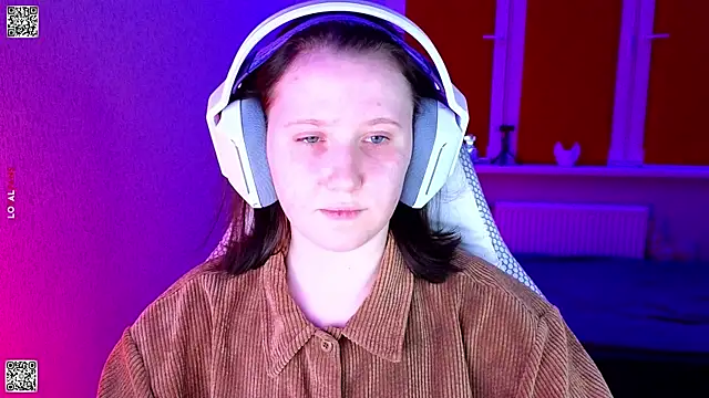 Snapshot of mon_lola chatting on January 10, 3:47 pm mon lola online show from January 10, 3:47 pm