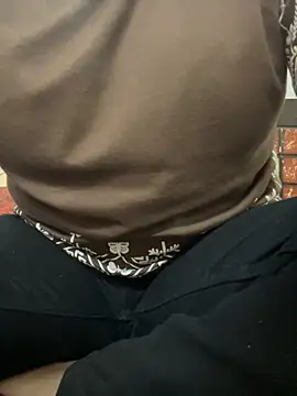 Red-Magic-25 online show from November 29, 6:49 am