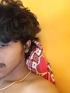 Snapshot of CosmicEmuu chatting on January 23, 11:15 am CosmicEmuu online show from January 23, 11:15 am