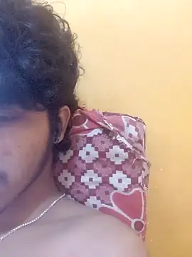 Snapshot of CosmicEmuu chatting on September 30, 6:29 am CosmicEmuu online show from September 30, 6:29 am