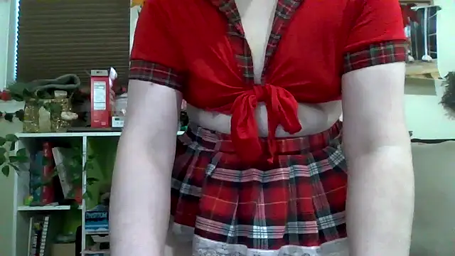 AverageRose online show from May 1, 9:08 pm