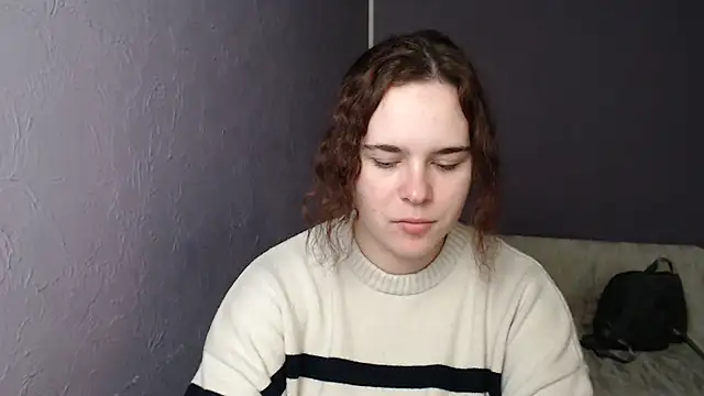 mini girly online show from February 26, 10:47 am