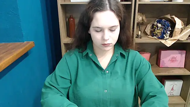 mini girly online show from October 14, 1:01 pm