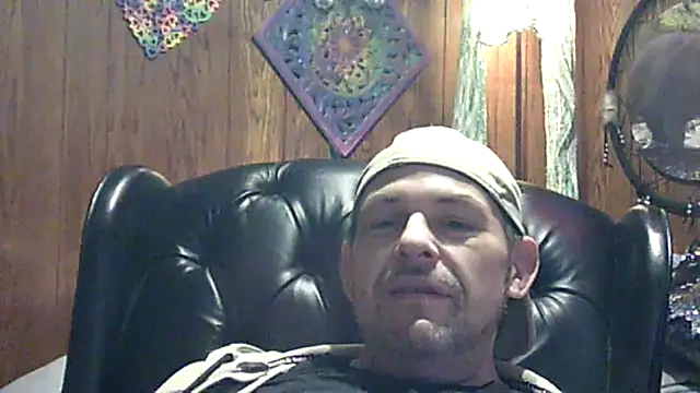 MacGayver1977 online show from March 26, 1:49 pm