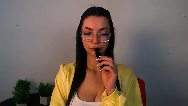 Lexi Jous online show from May 4, 1:07 pm
