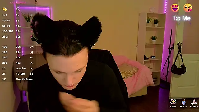 Snapshot of DianaRadrigo chatting on January 23, 9:50 am DianaRadrigo online show from January 23, 9:50 am