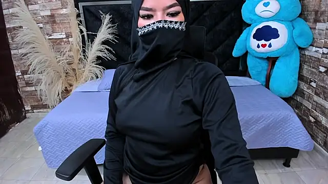 Aixa Kanaan online show from January 13, 6:59 pm