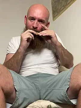 Snapshot of 32XRedBeard chatting on January 30, 7:15 pm 32XRedBeard online show from January 30, 7:15 pm