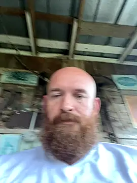 Snapshot of 32XRedBeard chatting on November 9, 12:47 pm 32XRedBeard online show from November 9, 12:47 pm