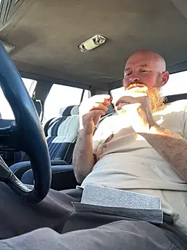 32XRedBeard online show from February 7, 9:40 pm