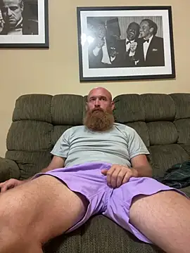 Snapshot of 32XRedBeard chatting on May 28, 9:45 pm 32XRedBeard online show from May 28, 9:45 pm