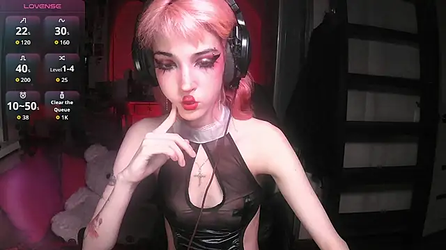 Ink  pleasure online show from November 6, 1:50 am