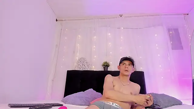 Bonny and carrot online show from October 22, 7:13 pm