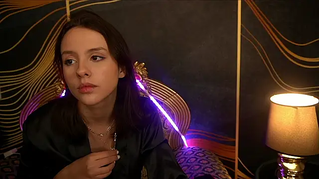 Snapshot of AnnaElys chatting on March 8, 4:56 am AnnaElys online show from March 8, 4:56 am