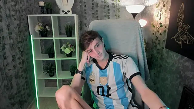 John Weasley online show from November 7, 1:11 pm