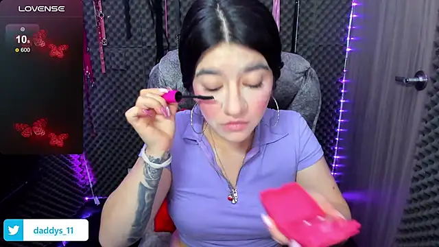 Snapshot of lilihot_ chatting on January 22, 8:28 pm lilihot  online show from January 22, 8:28 pm