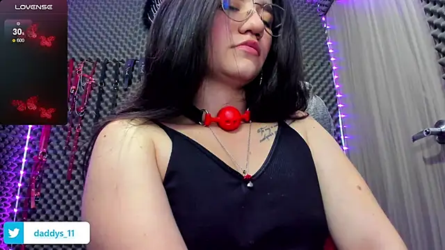 Snapshot of lilihot_ chatting on March 5, 10:10 pm lilihot  online show from March 5, 10:10 pm