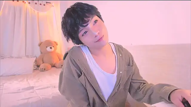 AllanYong18 online show from November 7, 12:38 pm