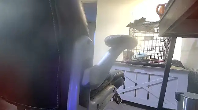 Snapshot of filthymind619 chatting on February 17, 11:20 pm filthymind619 online show from February 17, 11:20 pm