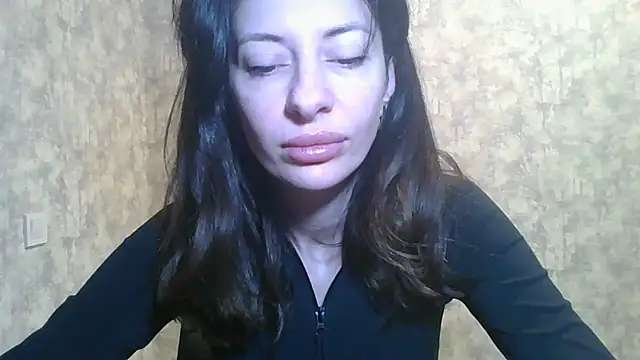 Snapshot of LissaBlossom chatting on January 12, 5:34 am LissaBlossom online show from January 12, 5:34 am