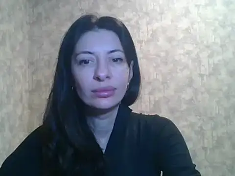 Snapshot of LissaBlossom chatting on February 2, 3:43 am LissaBlossom online show from February 2, 3:43 am