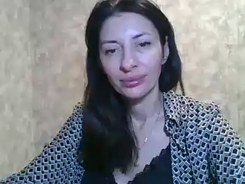 Snapshot of LissaBlossom chatting on February 23, 8:49 am LissaBlossom online show from February 23, 8:49 am