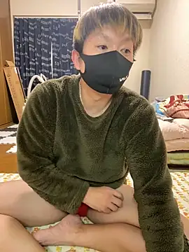 Snapshot of K0718 chatting on February 4, 5:23 pm K0718 online show from February 4, 5:23 pm