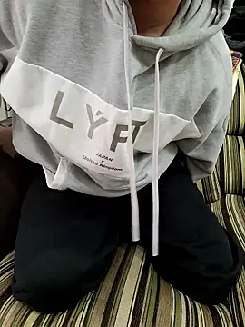 Snapshot of K0718 chatting on February 20, 6:10 am K0718 online show from February 20, 6:10 am