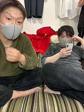 Snapshot of K0718 chatting on March 5, 1:51 pm K0718 online show from March 5, 1:51 pm