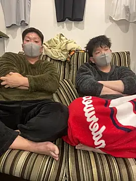 Snapshot of K0718 chatting on March 11, 11:05 am K0718 online show from March 11, 11:05 am