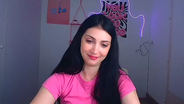 Snapshot of Amalia_amor chatting on June 16, 5:32 am Amalia amor online show from June 16, 5:32 am
