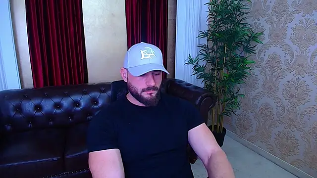 AdamJamesonn online show from November 12, 5:41 am