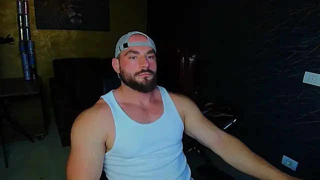 Snapshot of AdamJamesonn chatting on May 26, 5:03 am AdamJamesonn online show from May 26, 5:03 am