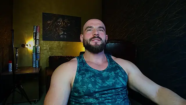 Snapshot of AdamJamesonn chatting on May 30, 4:42 am AdamJamesonn online show from May 30, 4:42 am