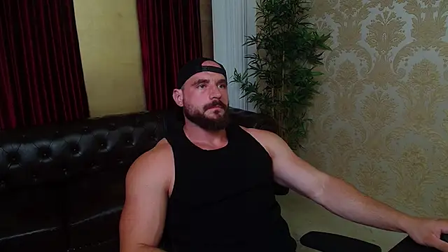 Snapshot of AdamJamesonn chatting on July 15, 5:23 am AdamJamesonn online show from July 15, 5:23 am