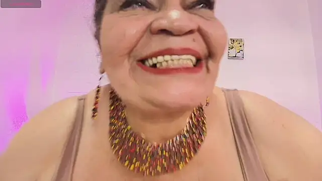 Snapshot of VickyBoobss chatting on May 21, 4:58 pm VickyBoobss online show from May 21, 4:58 pm