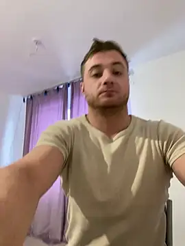 Snapshot of viamen chatting on January 8, 8:27 am viamen online show from January 8, 8:27 am