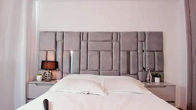 Karla Hudsson online show from February 23, 2:57 pm