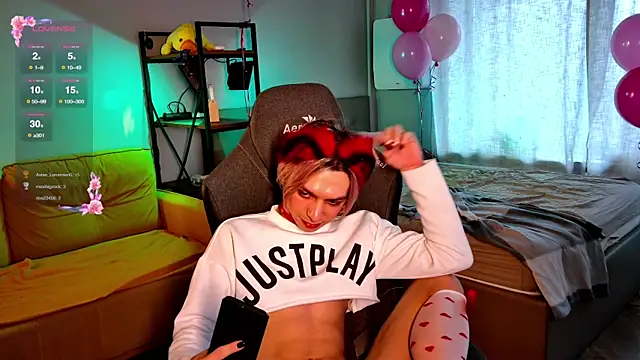 Snapshot of leon_yuugen chatting on February 9, 11:25 am leon yuugen online show from February 9, 11:25 am